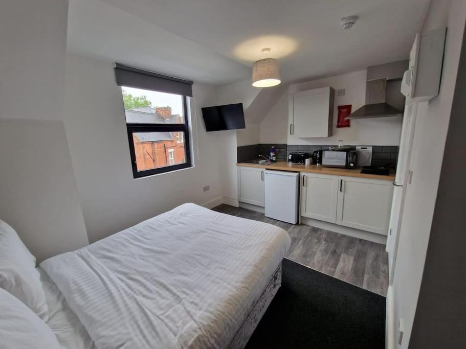 Апартаменты Modern Studio Next To Notts Castle! Ноттингем Экстерьер фото
